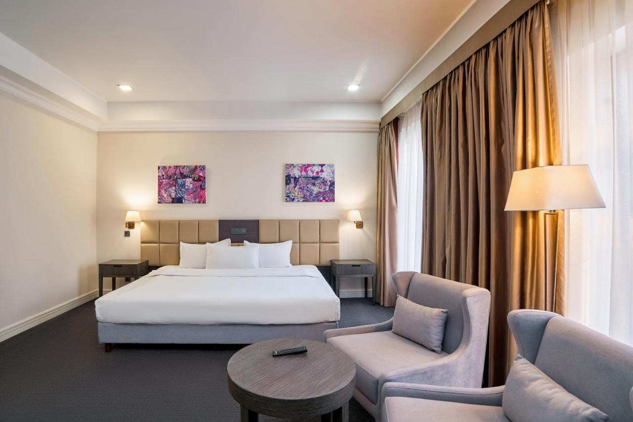 Ambassador Hotel Bishkek Ngoại thất bức ảnh