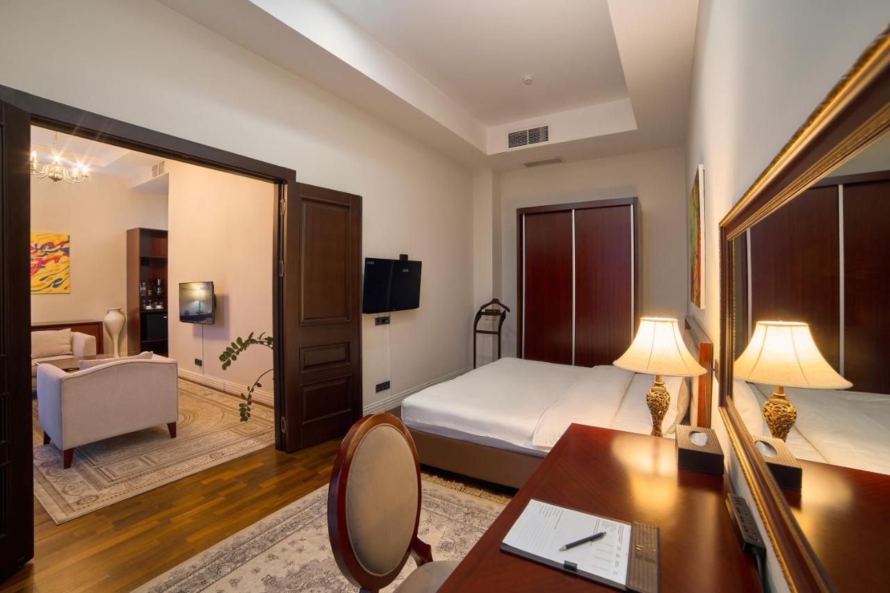 Ambassador Hotel Bishkek Ngoại thất bức ảnh